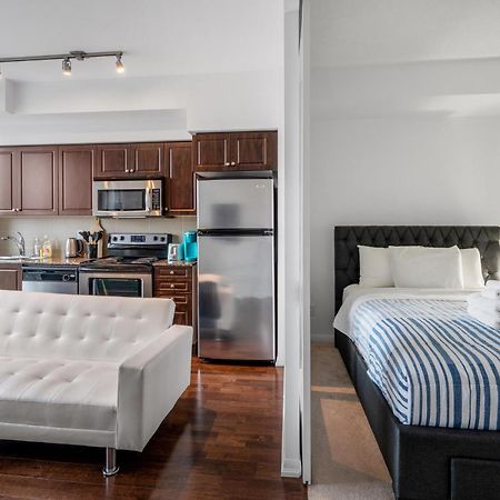 Downtown Toronto 1 Bdrm Condo With Parking And Views Esterno foto