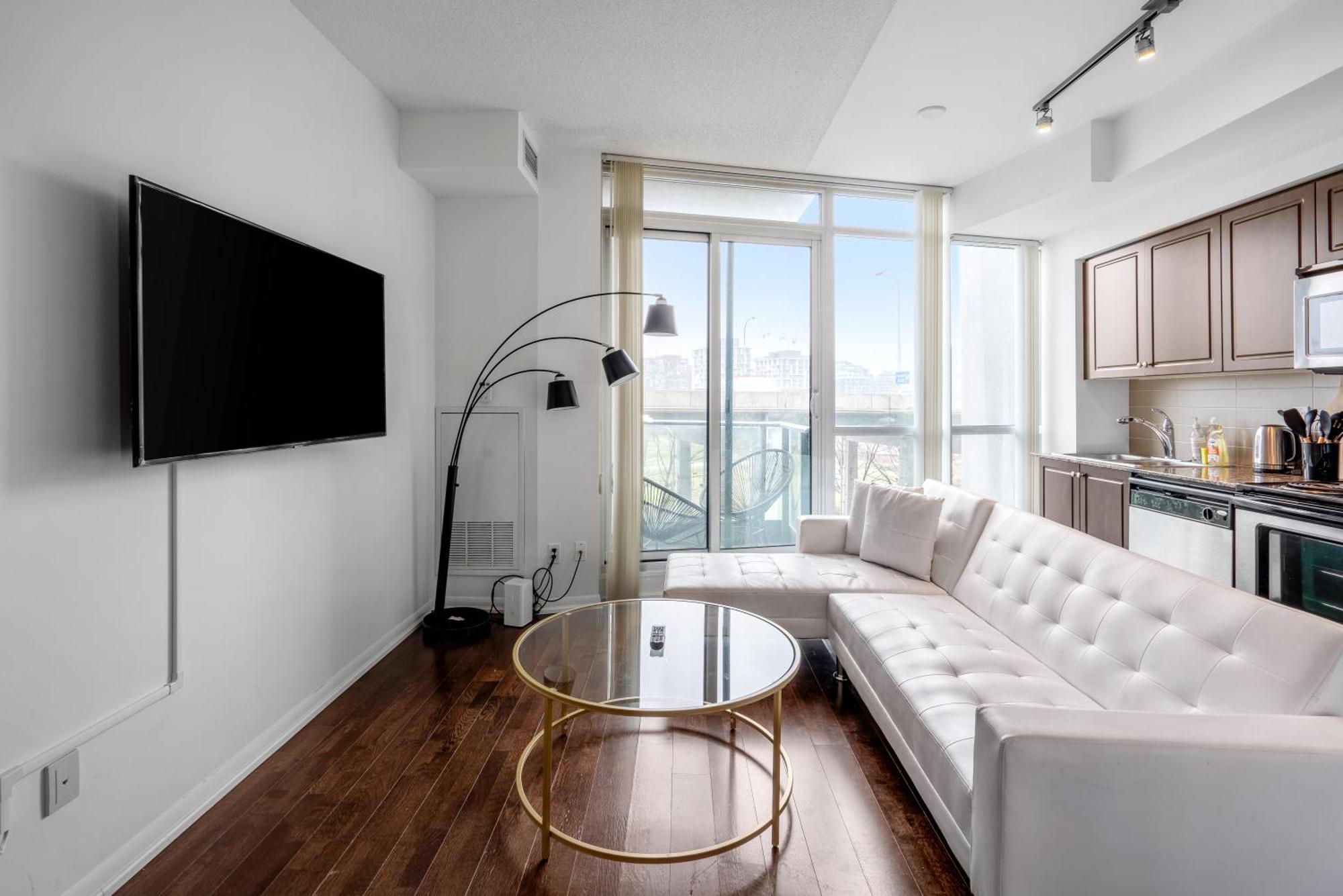 Downtown Toronto 1 Bdrm Condo With Parking And Views Esterno foto